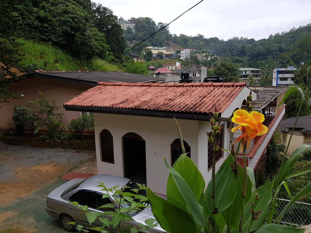 Lodge In 611 Kandy Zewnętrze zdjęcie